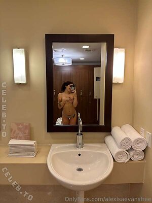 Alexisaevans leaked photo #1031