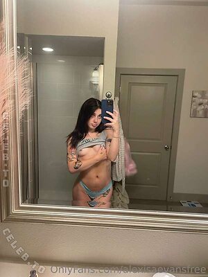 Alexisaevans leaked photo #1041