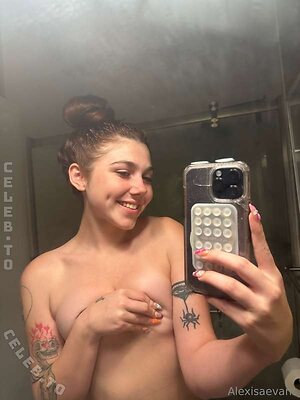 Alexisaevans leaked photo #1112