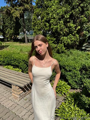 alexis.kiss leaked photo #5