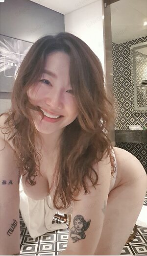 alex.jung leaked photo #42