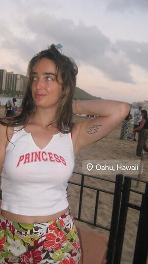 Ali Macofsky leaked photos