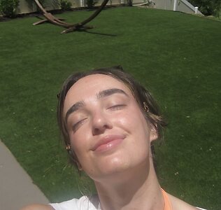 Ali Macofsky leaked photo #14