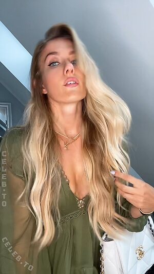 Alica Schmidt Nude Leaked Photo #36