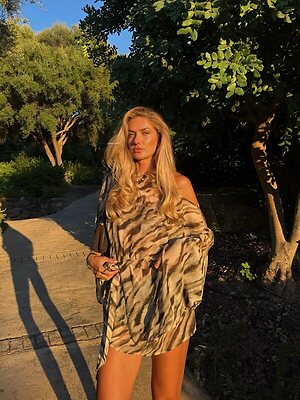 Alica Schmidt leaked photo #380