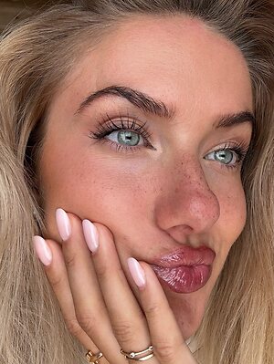Alica Schmidt leaked photo #400