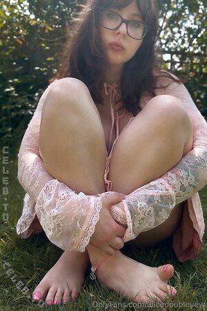Alice Cottonsox Nude Leaked Photo #18