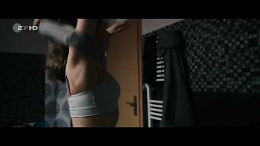 Alice Dwyer Nude Leaked Photo #14