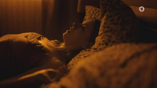 Alice Dwyer leaked photo #18