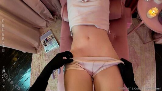 Alice White Nude Leaked Photo #9