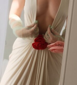 Alicia Agneson leaked photo #13