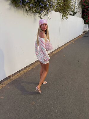 Alicia Johnston leaked photo #9