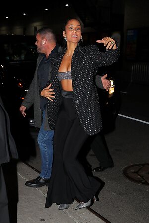 Alicia Keys leaked photo #27