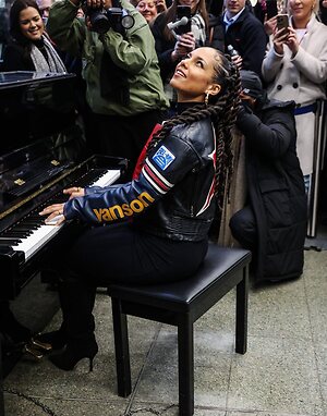 Alicia Keys leaked photo #82