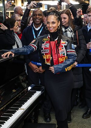 Alicia Keys leaked photo #83