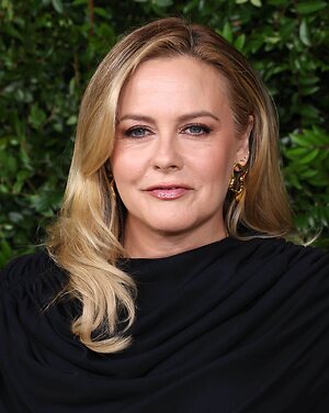 Alicia Silverstone leaked photo #63