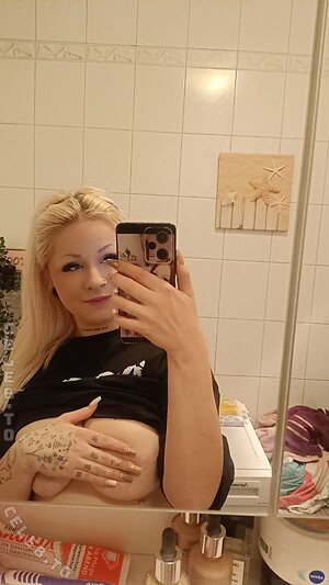 Alicia Vanessa Nude Leaked Photo #14