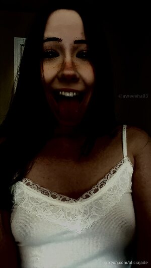 AliciaJade leaked photo #39