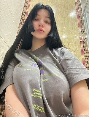 Alina Becker photo