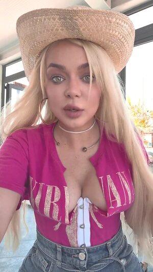 Alina Grosu leaked photo #54