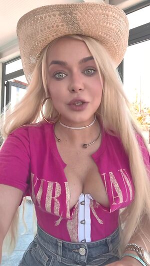 Alina Grosu leaked photo #55