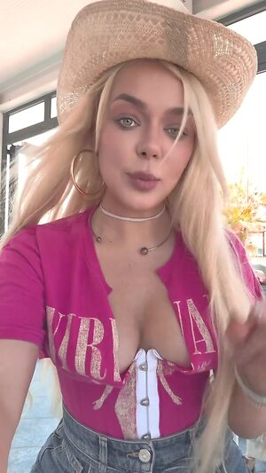 Alina Grosu leaked photo #59