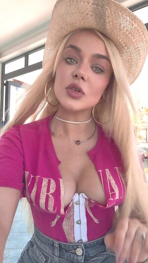 Alina Grosu leaked photo #63