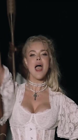 Alina Grosu leaked photo #80
