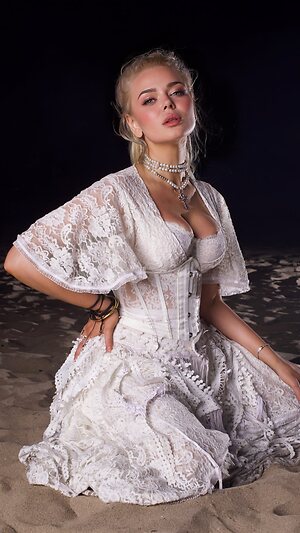 Alina Grosu
