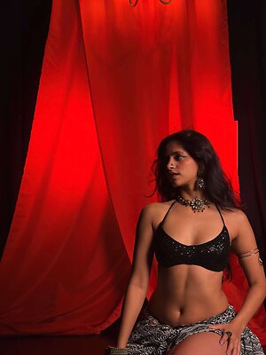 Alina Khan leaked photo #18