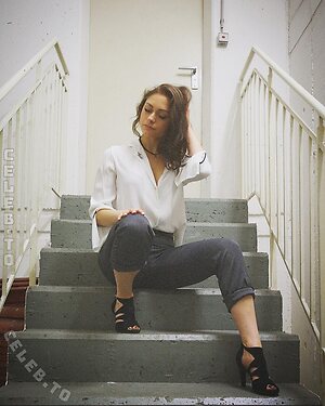 Alina Khani Nude Leaked Photo #3