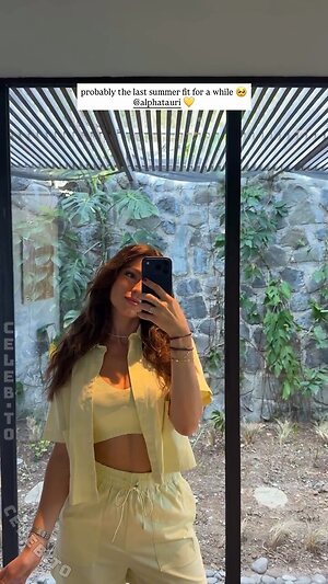 Alina Marzi leaked photo #15