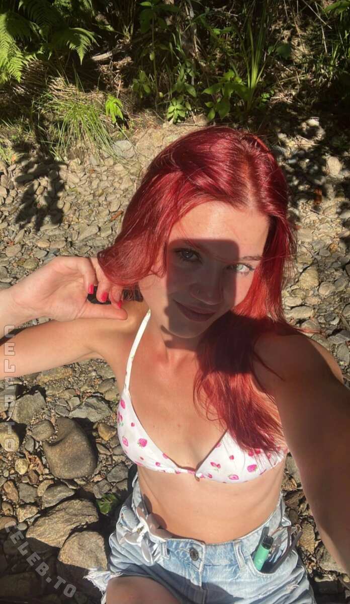Alina Pfeifer photo