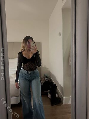 Alinahrndz Nude Leaked Photo #6