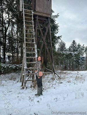 alinajgd Nude Leaked Photo #5