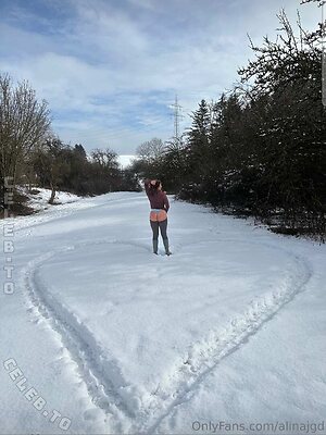 alinajgd Nude Leaked Photo #9