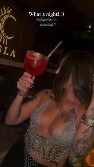 Aline Cervi leaked photo #6
