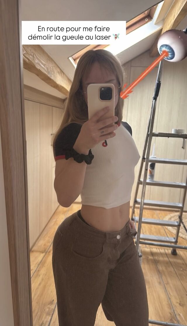 Aline Dessine leaked photos