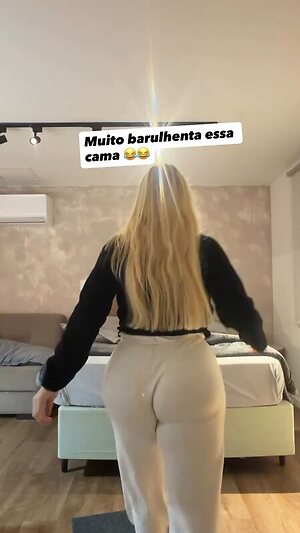 Aline Füchter Ouriques leaked photo #5