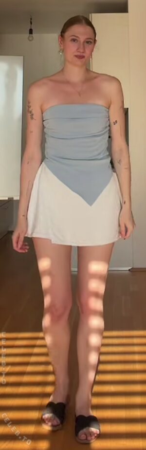 Aline Xue leaked photo #25