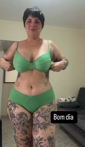 Aline_Valentin leaked photo #11