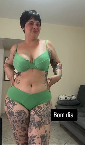 Aline_Valentin leaked photo #14