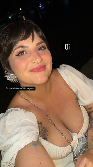 Aline_Valentin leaked photo #16