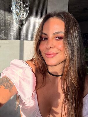 Alinne Rosa leaked photo #20