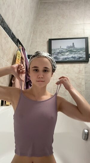 Ali's exclusive content leaked photo #3