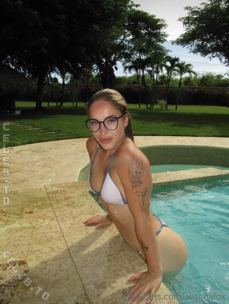 Alischa.mlr / jade.mlr photo