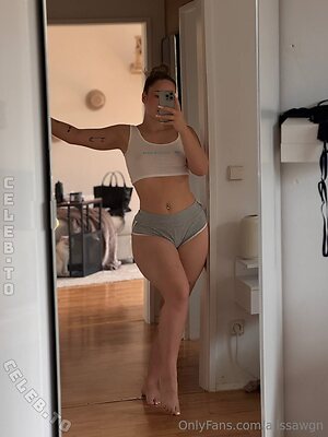 Alischa.mlr / jade.mlr leaked photo #211