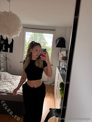 Alischa.mlr / jade.mlr leaked photo #235