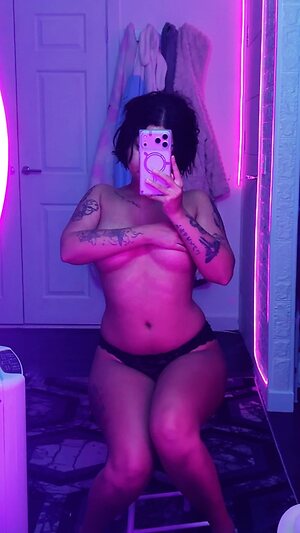 AliSMR leaked photo #3