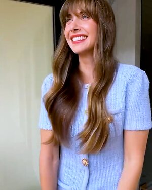 Alison Brie Hot leaked photo #68